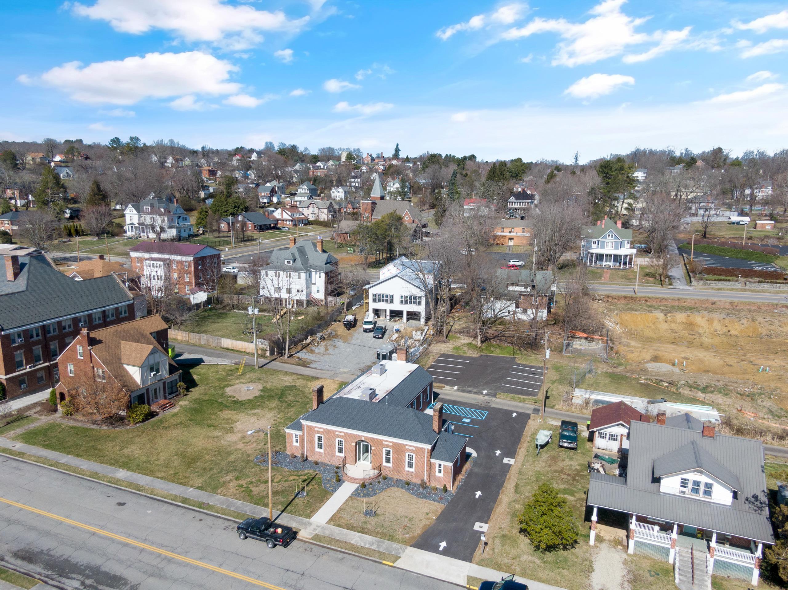 44 4th Street NW Pulaski VA 24301