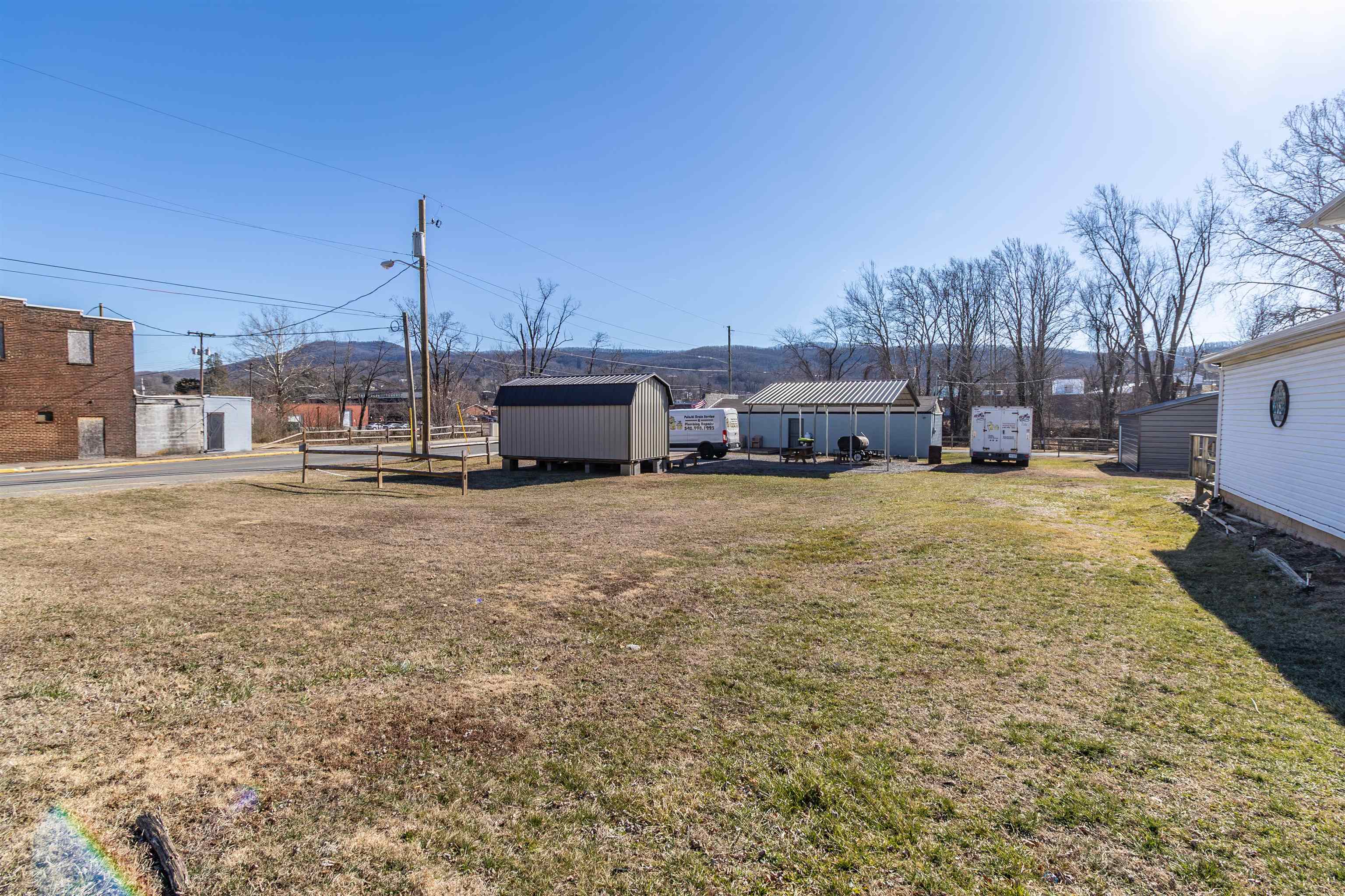 305 Johnson Street Pulaski VA 24301