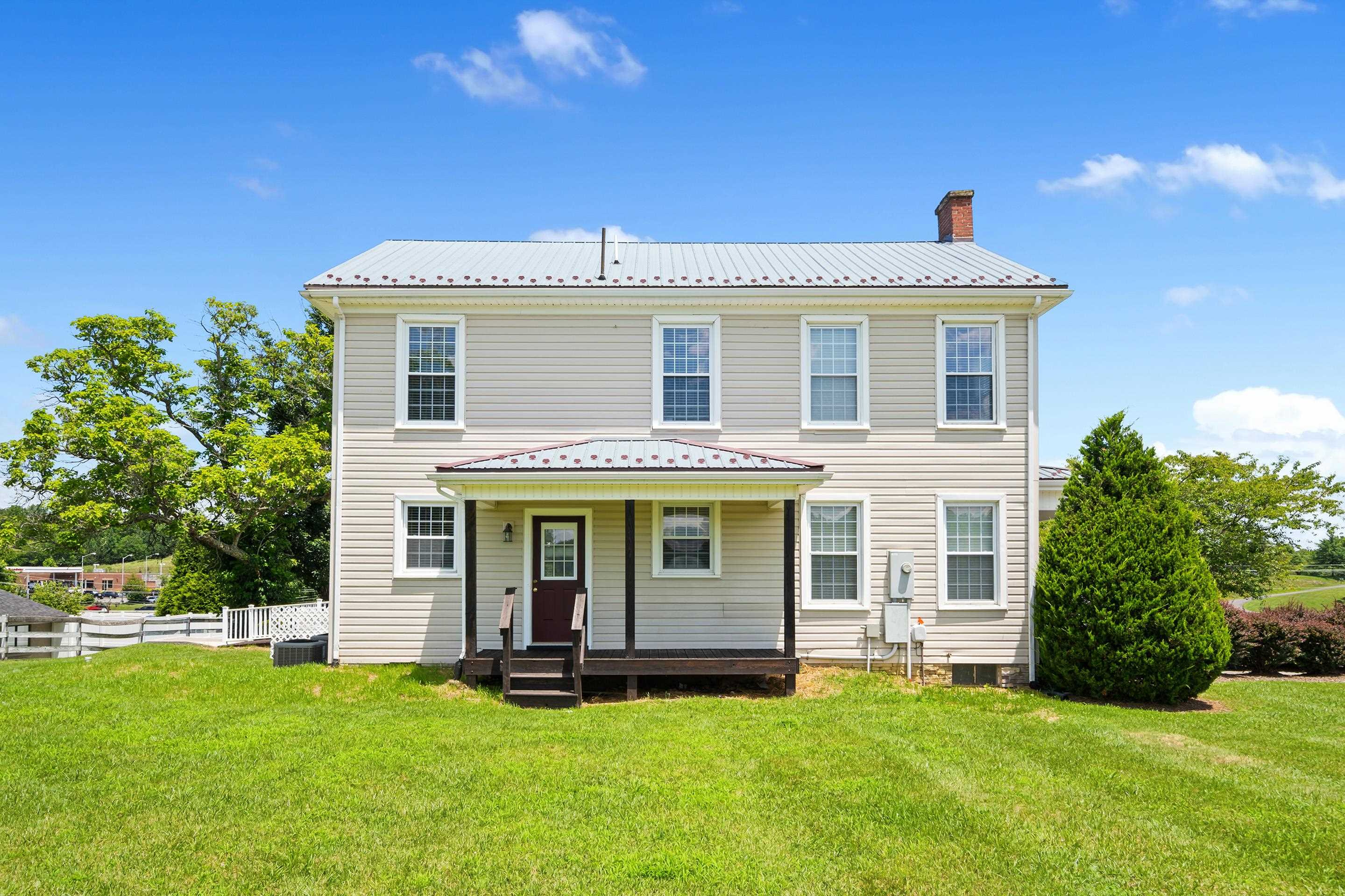 6245 University Park Drive Radford VA 24141