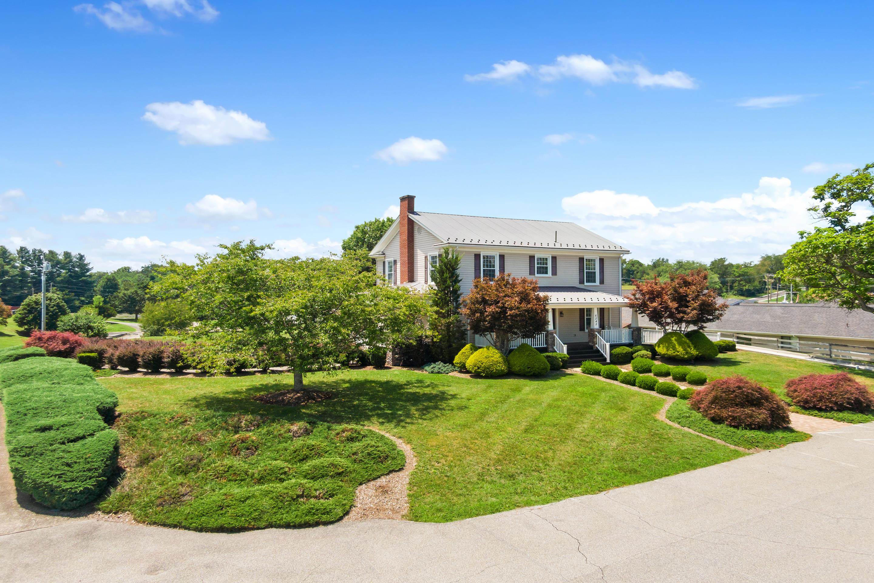 6245 University Park Drive Radford VA 24141