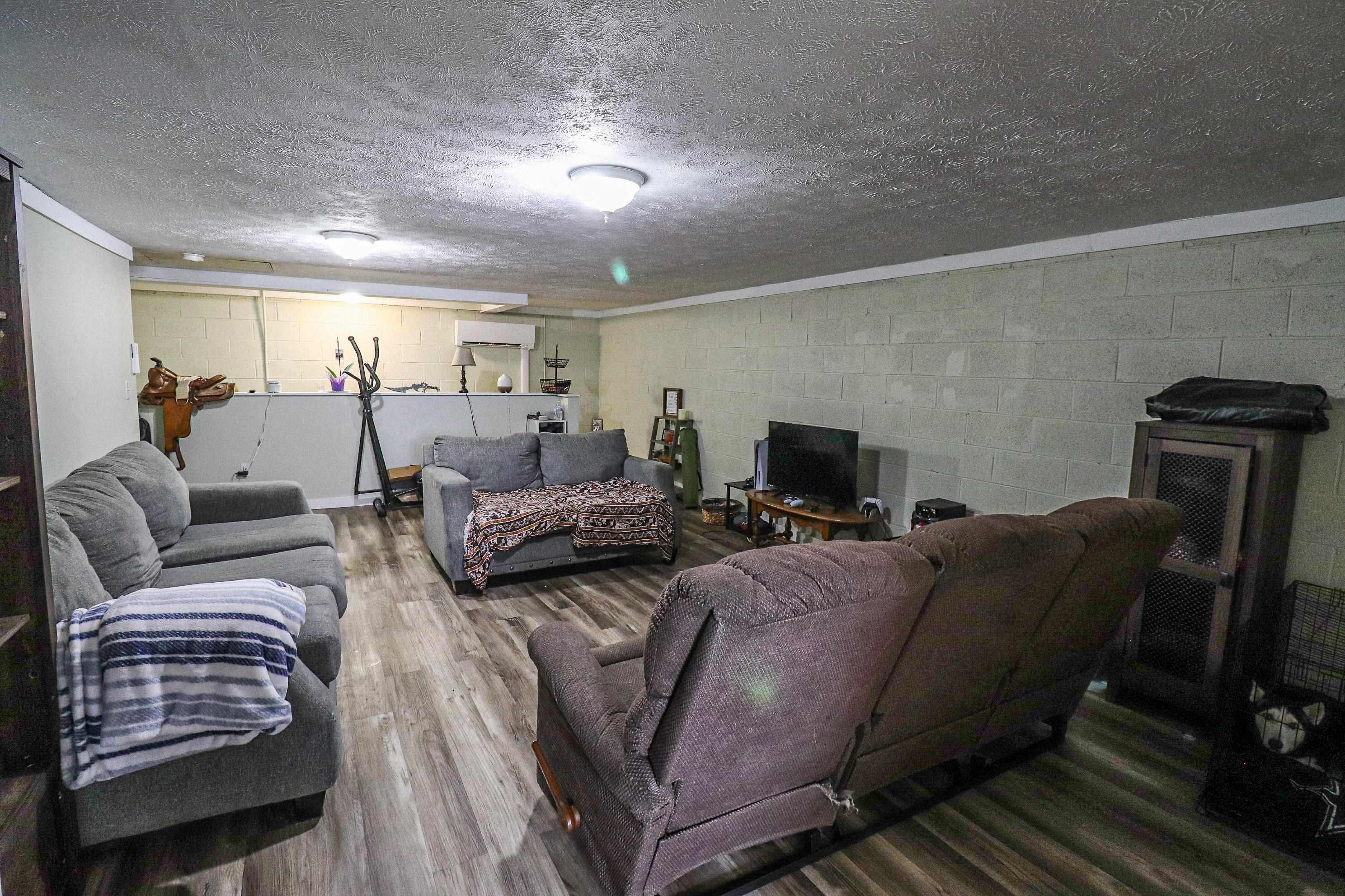 110 Merifield Road Willis VA 24380