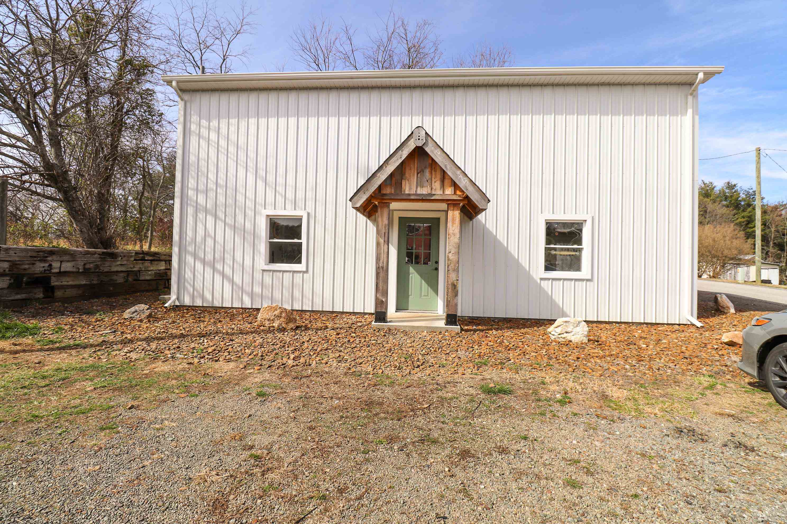 110 Merifield Road Willis VA 24380