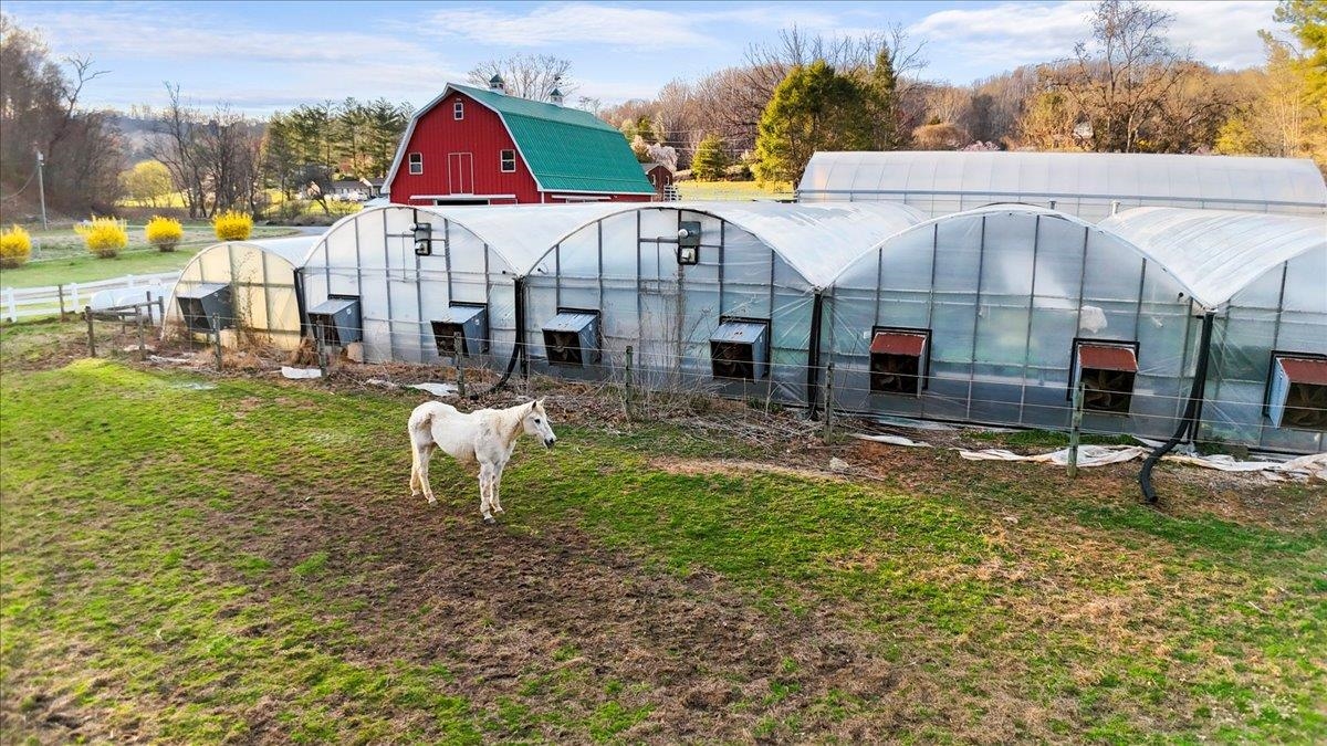 1356 Coopers Cove Road Hardy VA 24101