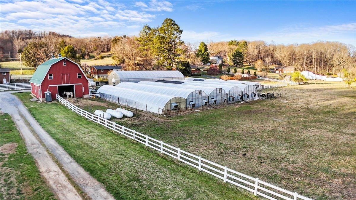 1356 Coopers Cove Road Hardy VA 24101