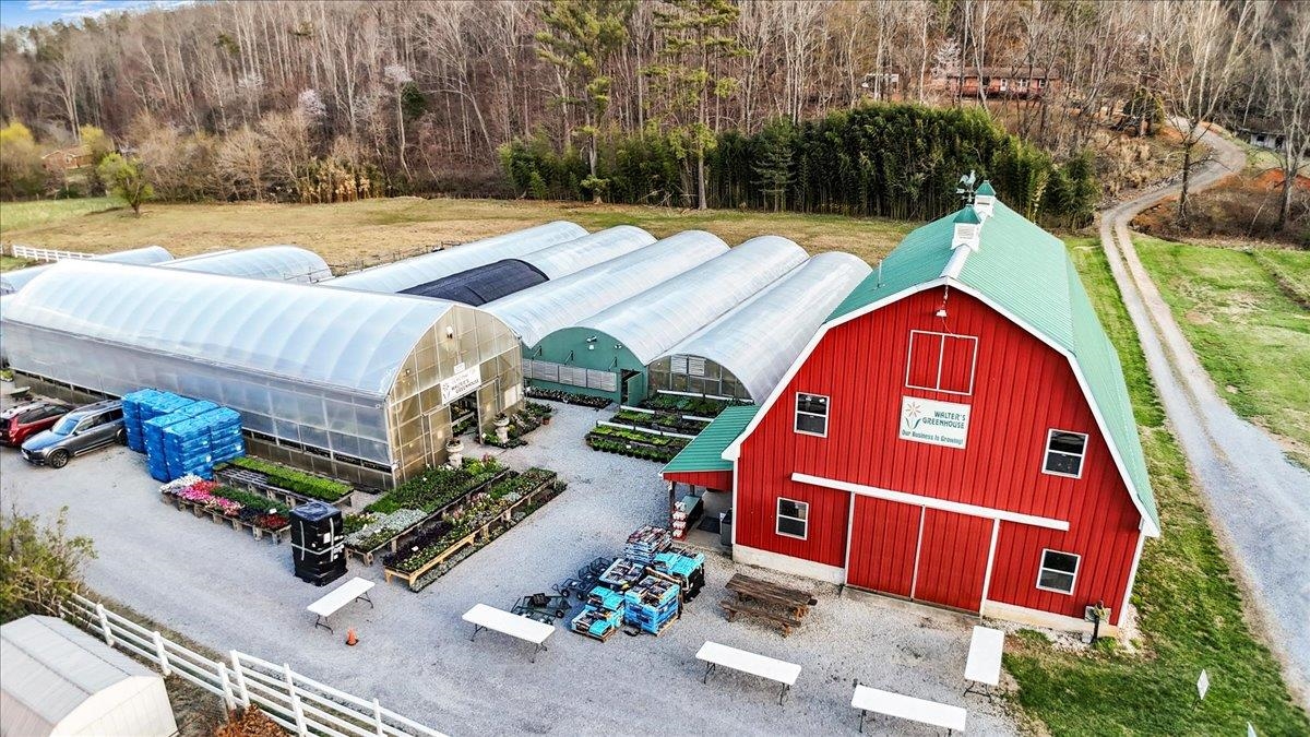 1356 Coopers Cove Road Hardy VA 24101