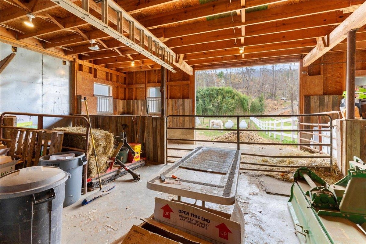 1356 Coopers Cove Road Hardy VA 24101