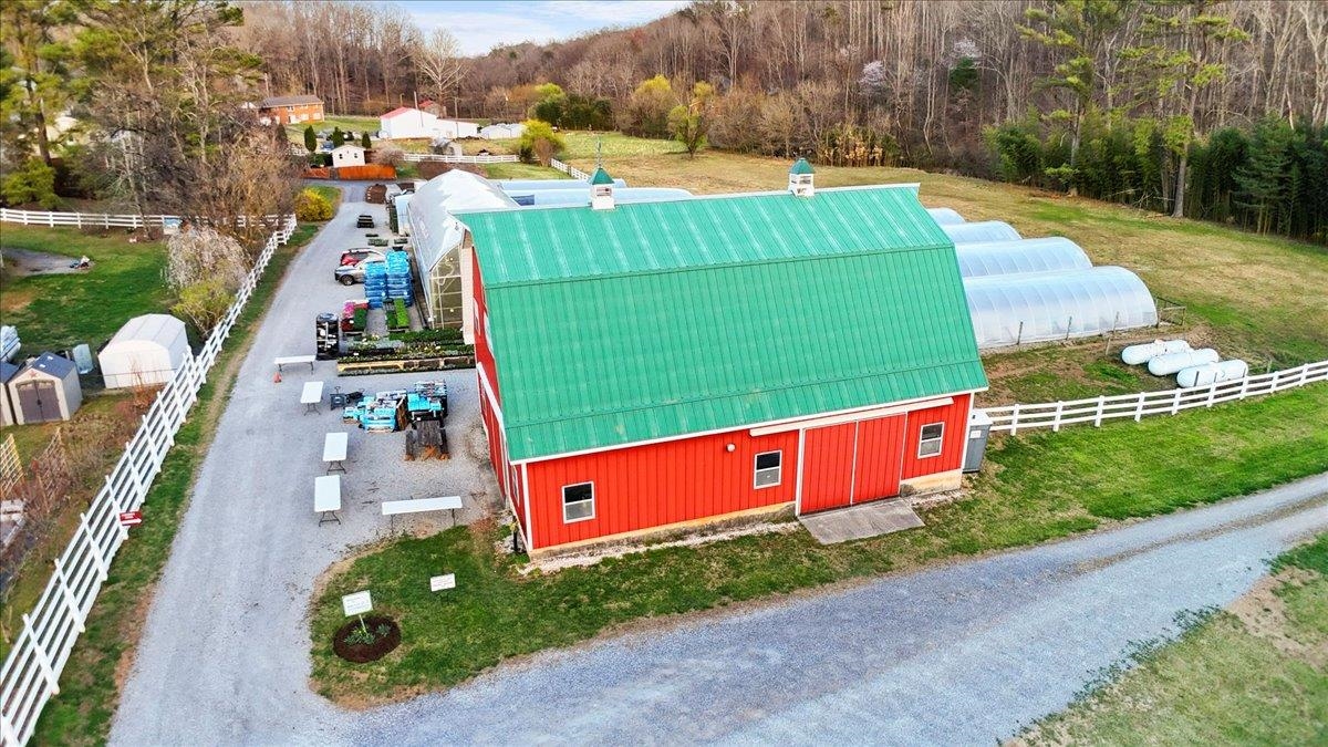 1356 Coopers Cove Road Hardy VA 24101