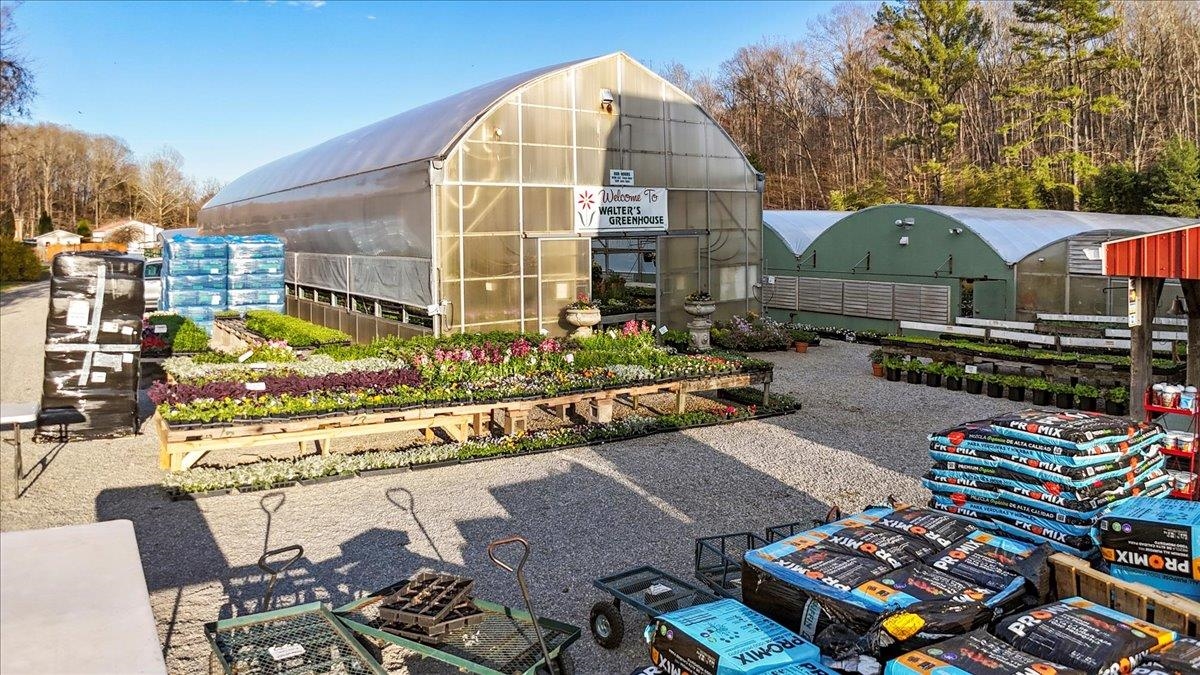 1356 Coopers Cove Road Hardy VA 24101