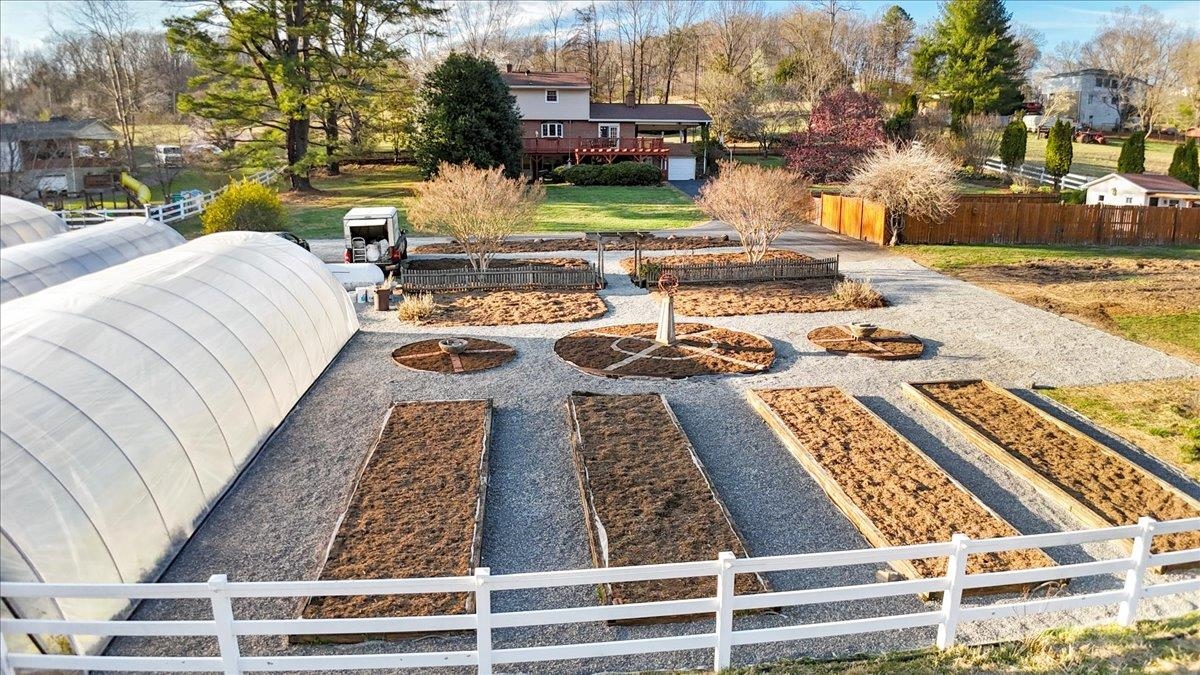 1356 Coopers Cove Road Hardy VA 24101