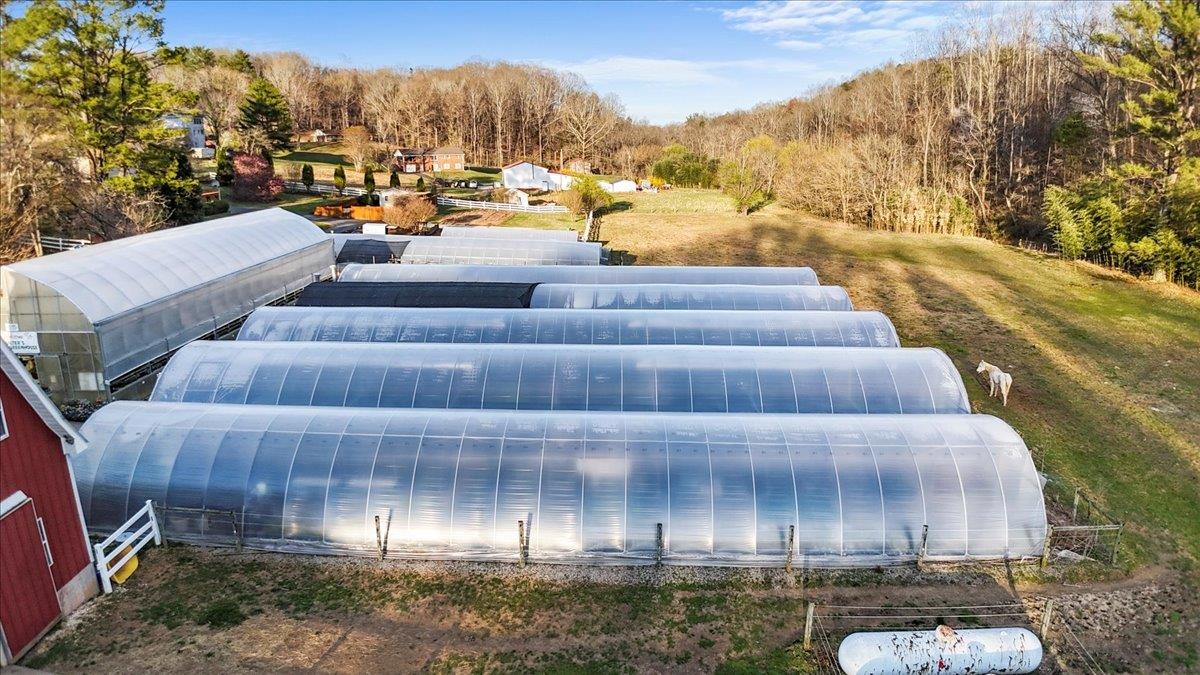 1356 Coopers Cove Road Hardy VA 24101