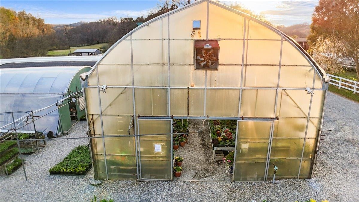 1356 Coopers Cove Road Hardy VA 24101