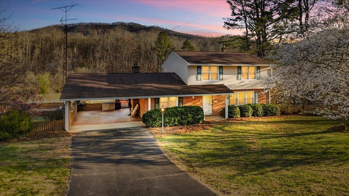 1356 Coopers Cove Road Hardy VA 24101