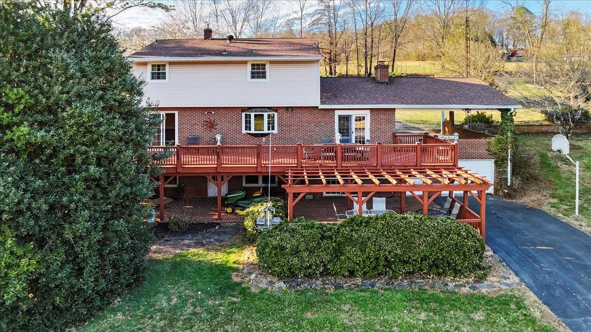 1356 Coopers Cove Road Hardy VA 24101