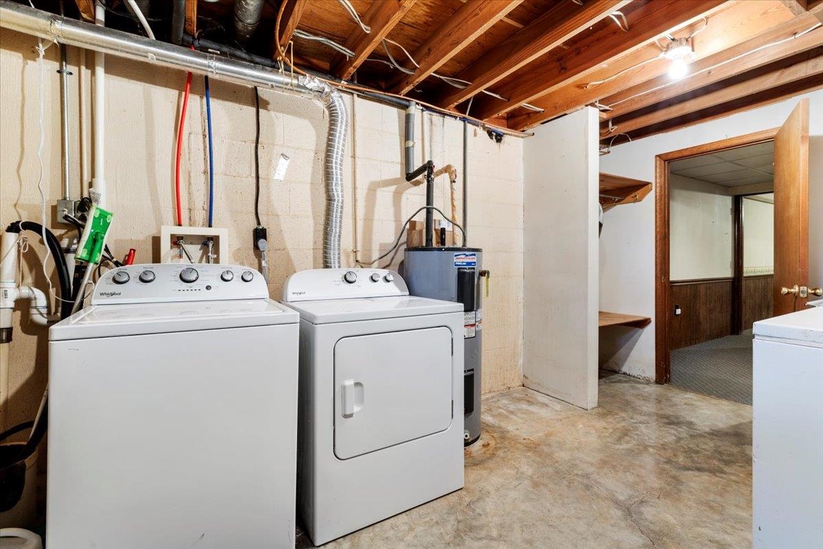 1356 Coopers Cove Road Hardy VA 24101