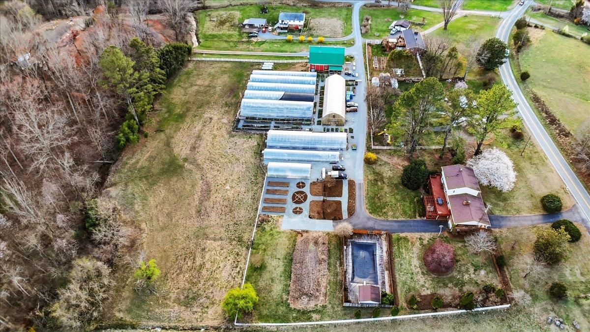 1356 Coopers Cove Road Hardy VA 24101