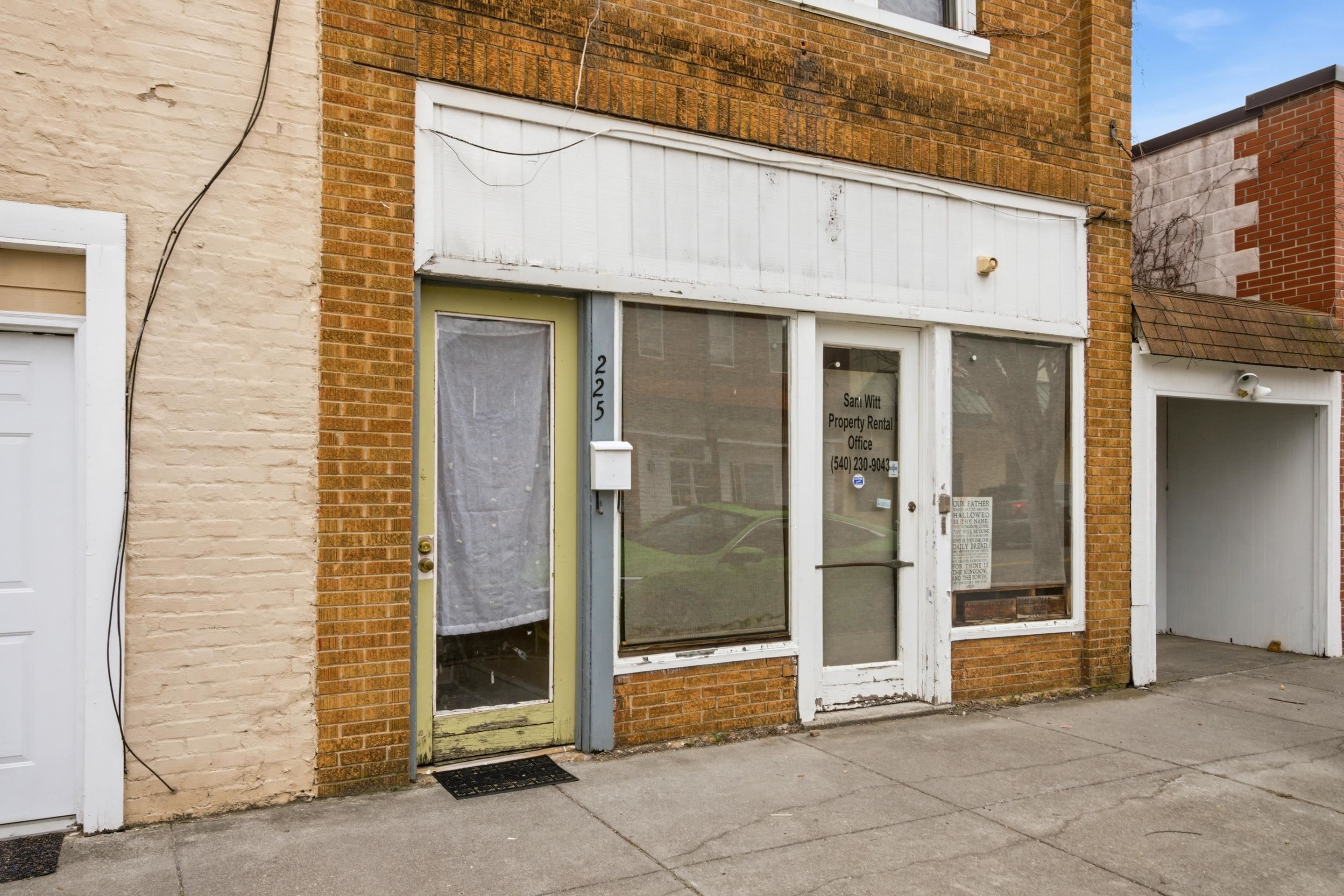 227 N Jefferson Avenue Pulaski VA 24301
