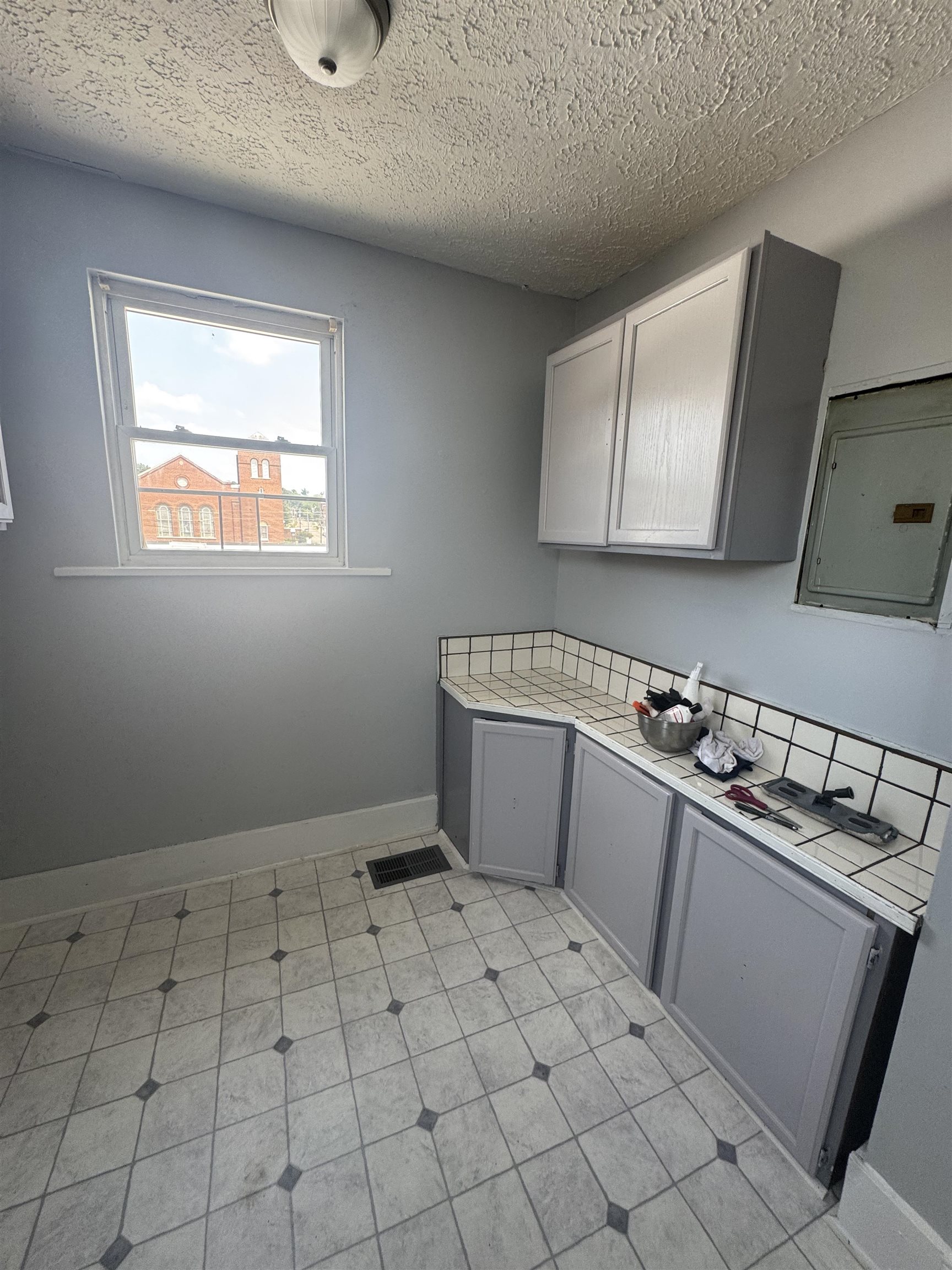 227 N Jefferson Avenue Pulaski VA 24301