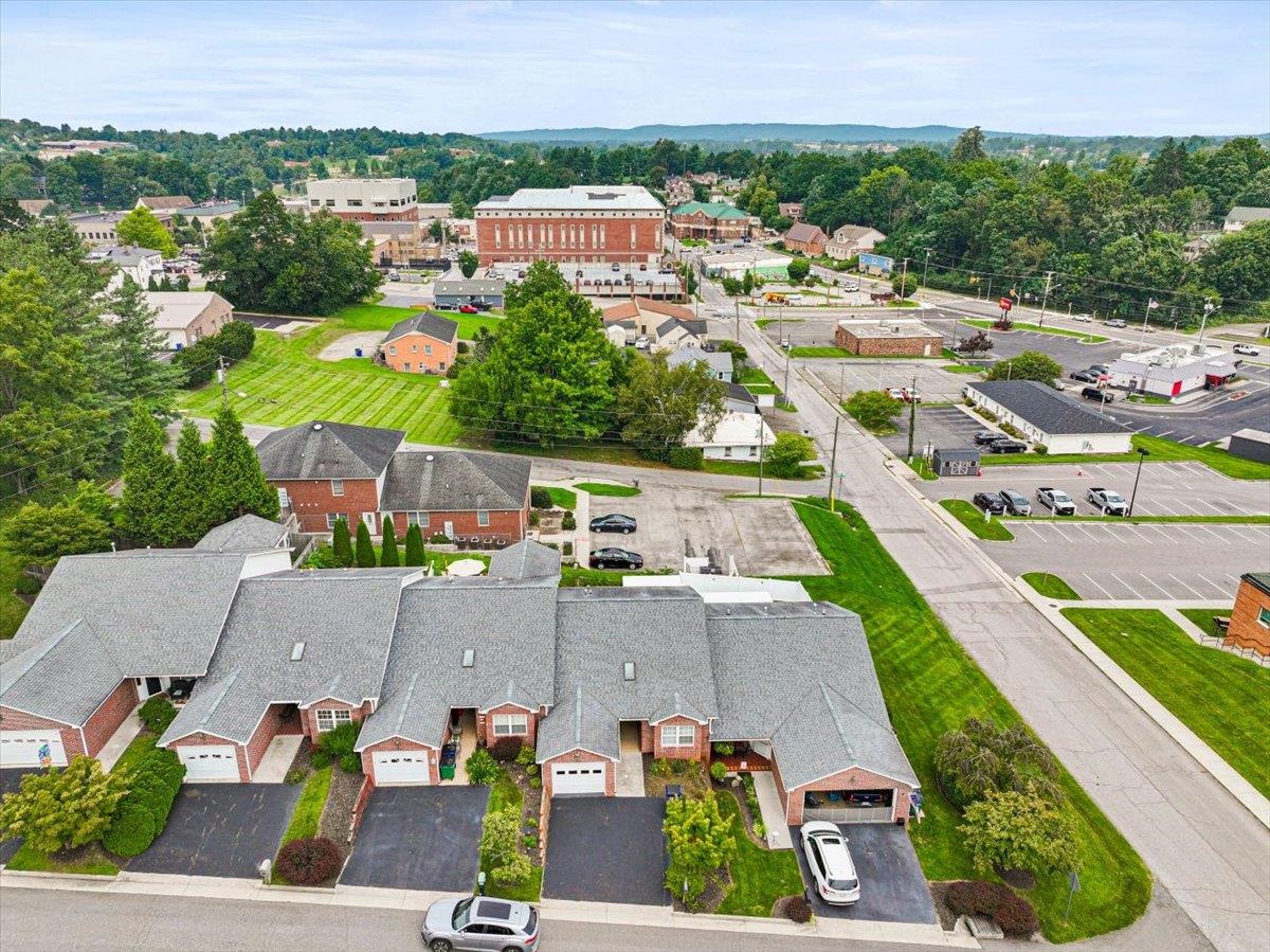 125 SE Jennifer Street Christiansburg VA 24073