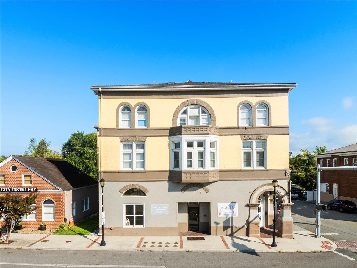 303 W Main Street Radford VA 24141