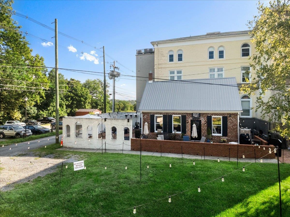 303 W Main Street Radford VA 24141