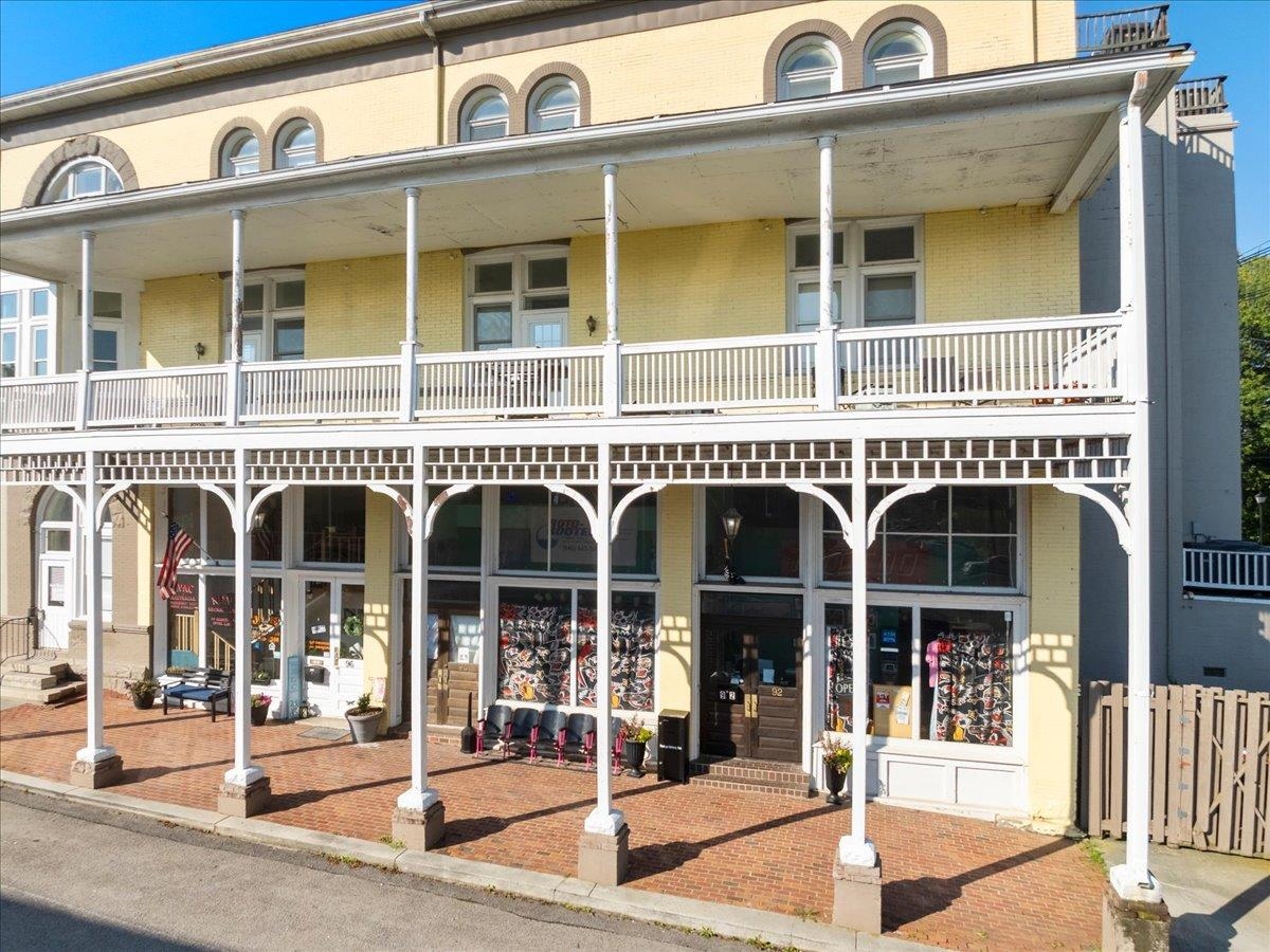 303 W Main Street Radford VA 24141