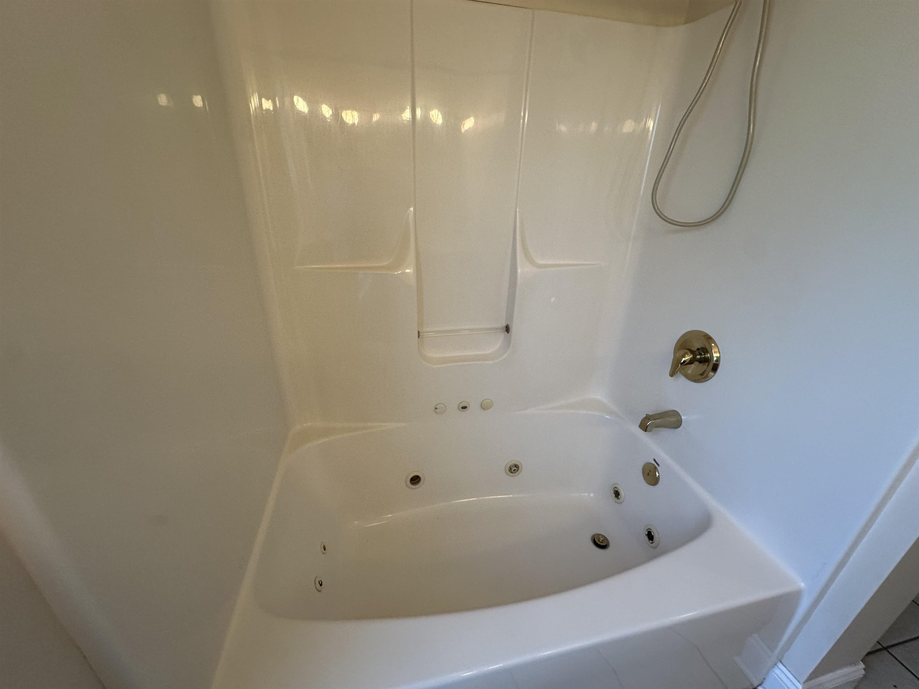 470 Tall Oak Street NW Christiansburg VA 24073
