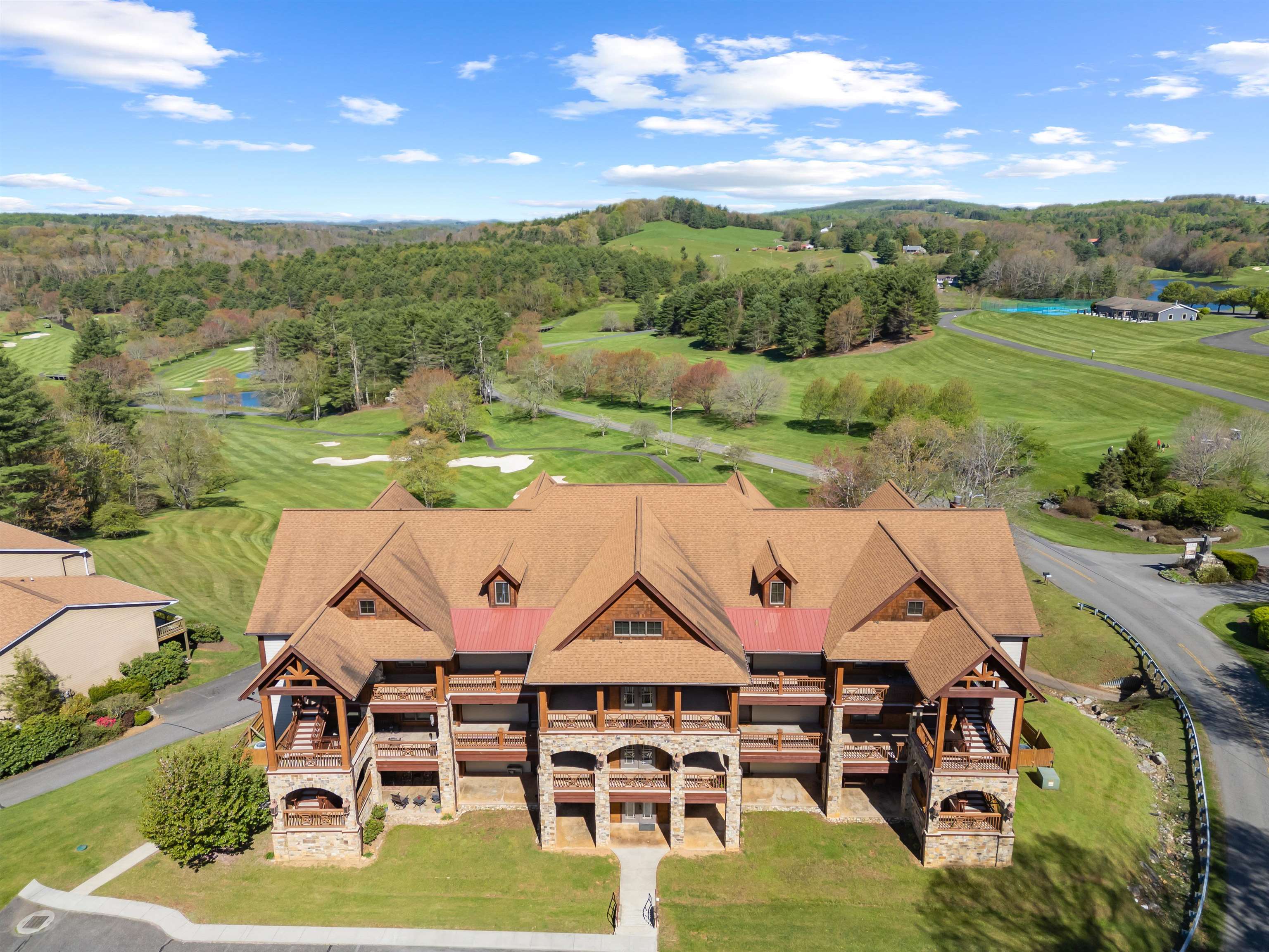 20 Golf Overlook Way Laurel Fork VA 24352