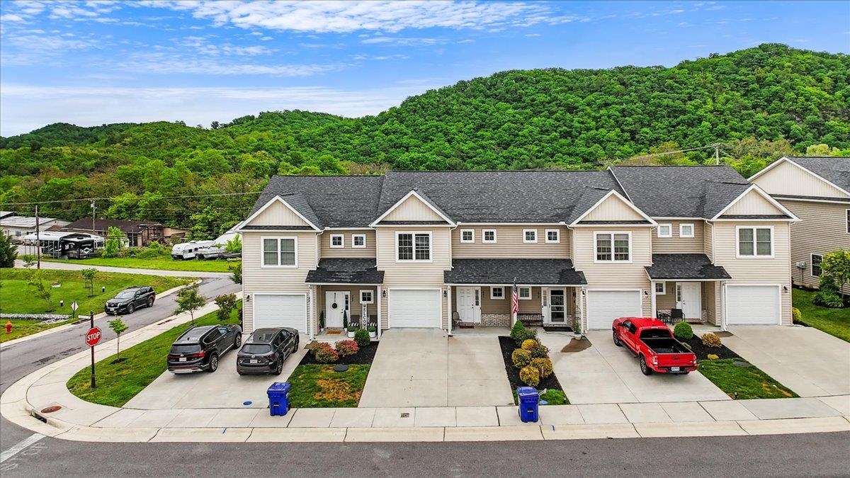 281 Louise Lane Elliston VA 24087