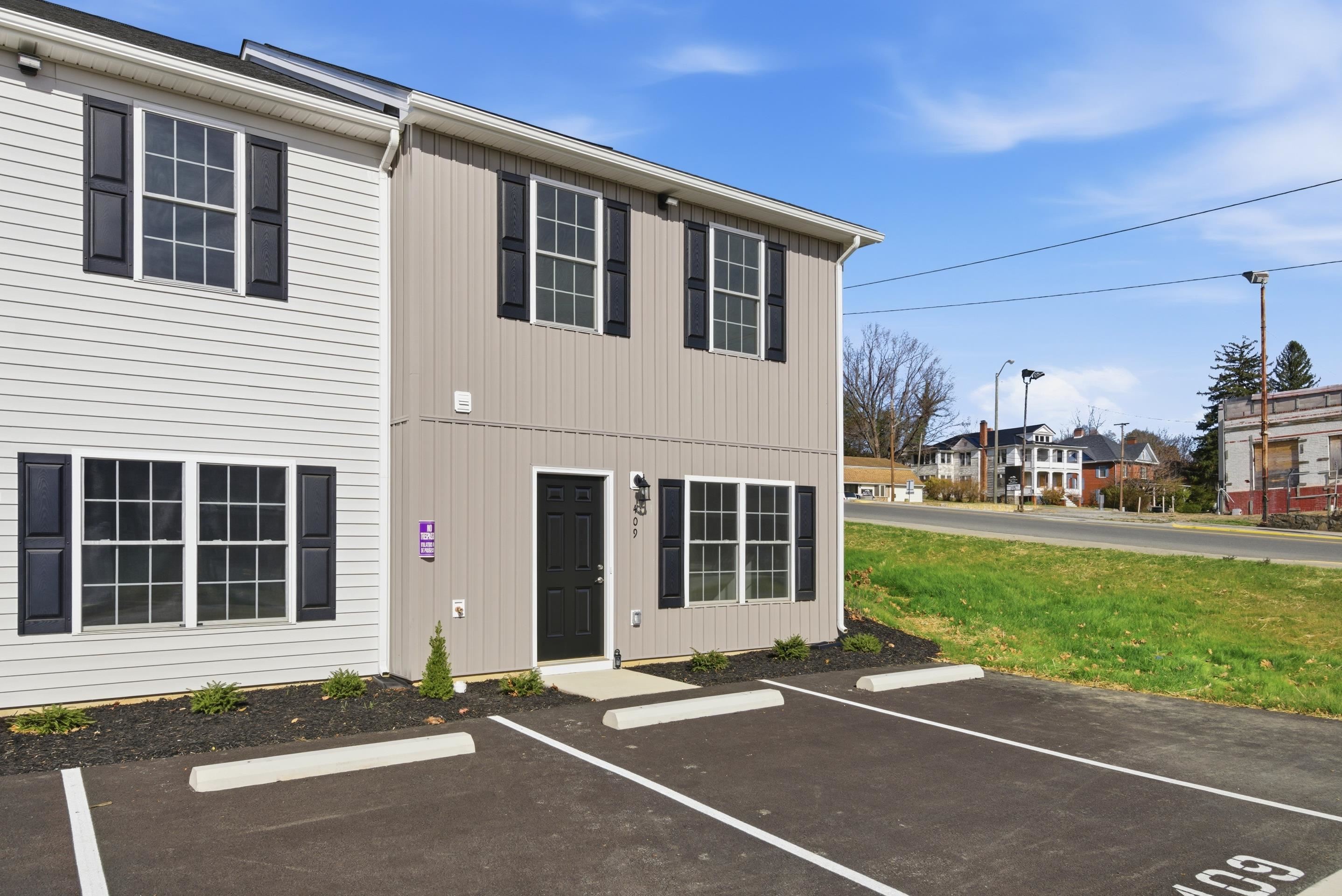 409 N Washington Avenue Pulaski VA 24301