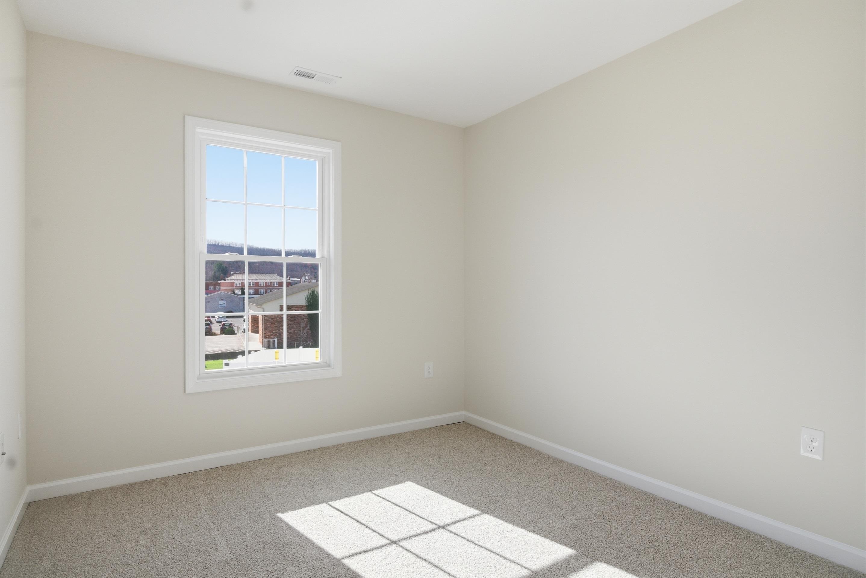 409 N Washington Avenue Pulaski VA 24301