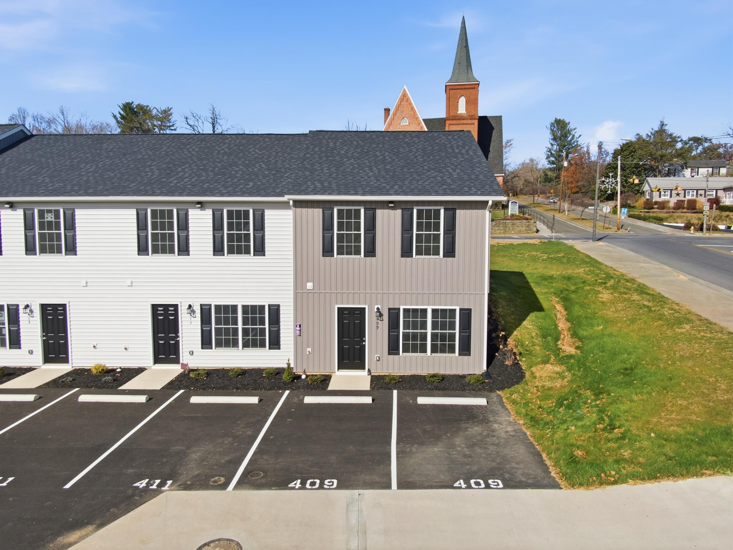 409 N Washington Avenue Pulaski VA 24301