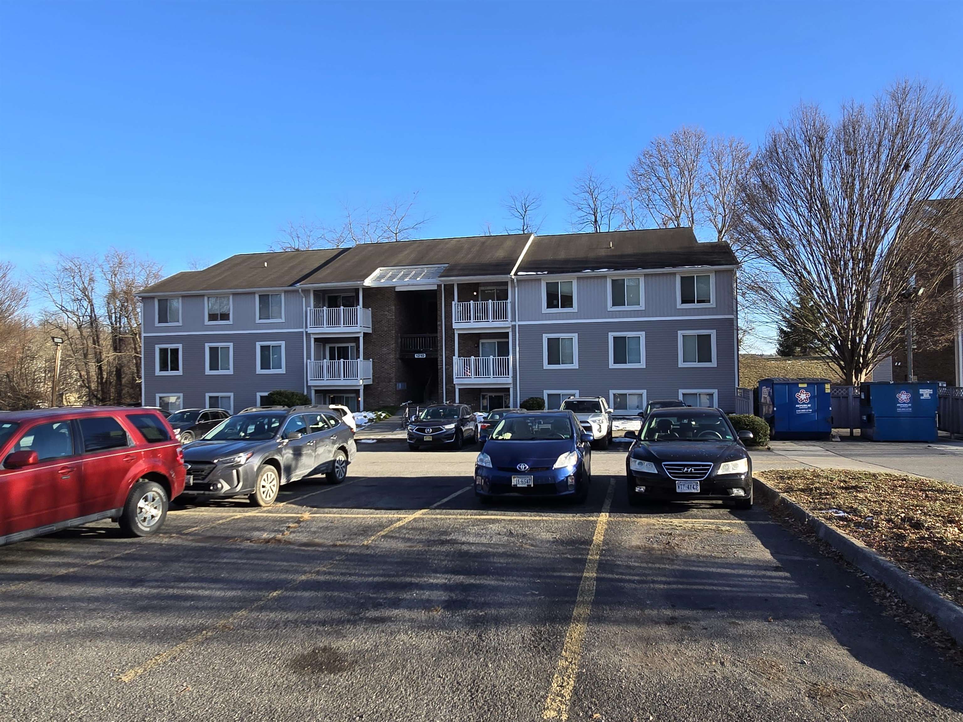 Blacksburg VA, 1210 University Terrace, Unit H