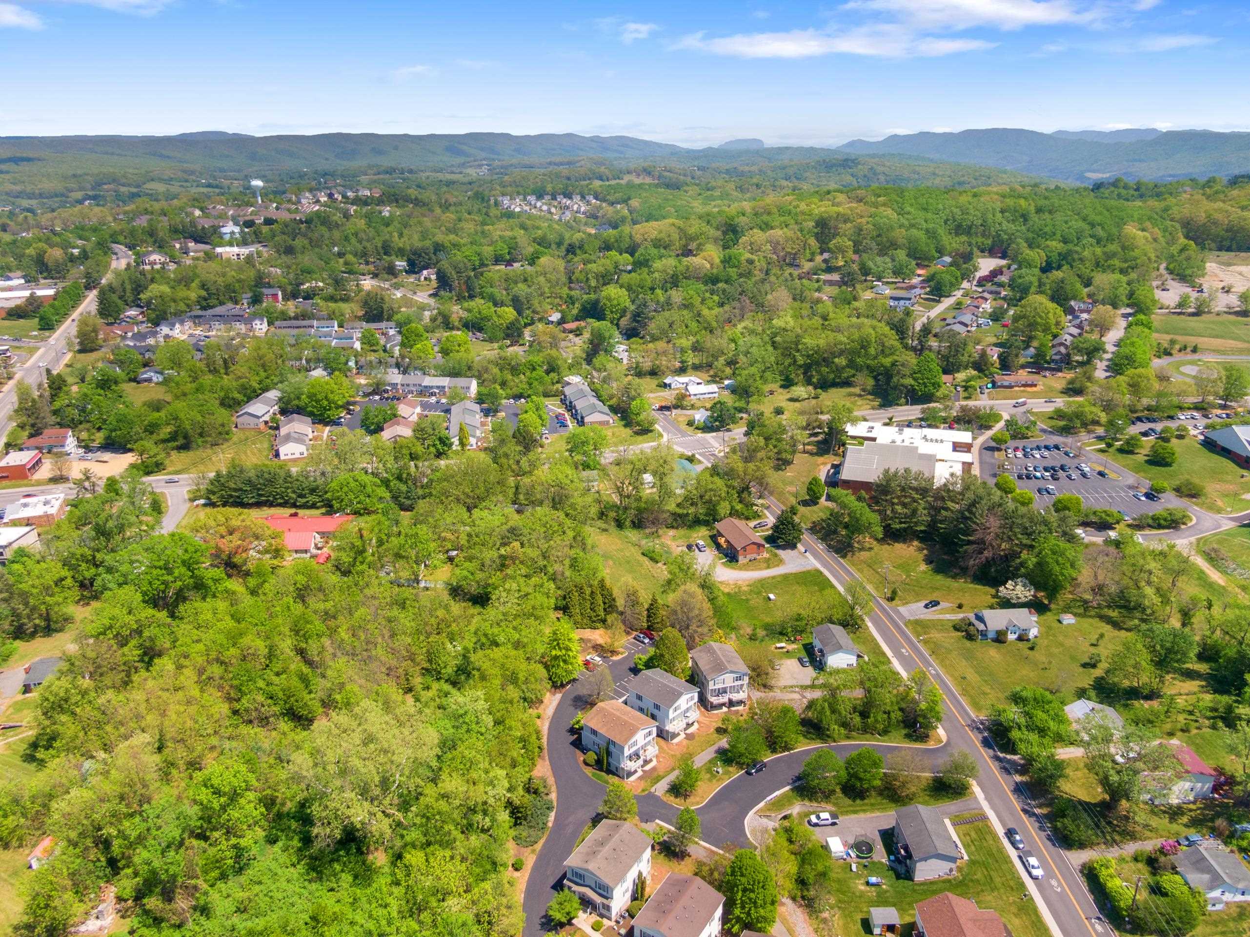 209 Heights Lane Blacksburg VA 24060