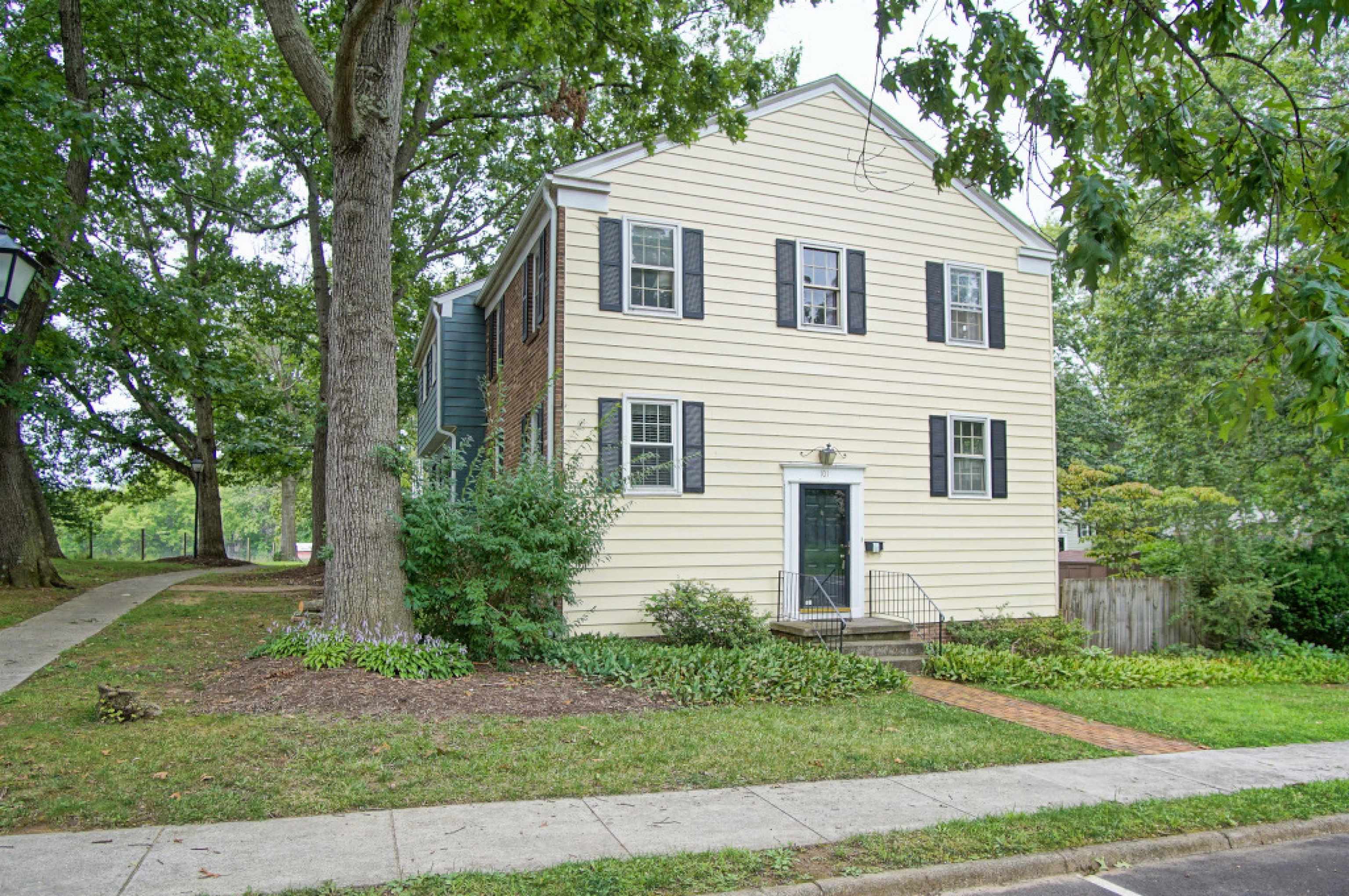 101 Yorkshire Court Blacksburg VA 24060