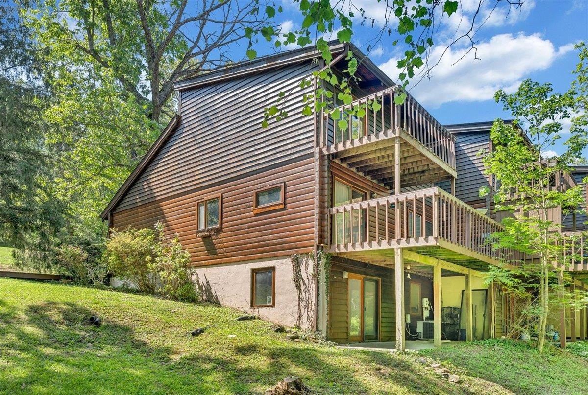 5 Windstream Court Radford VA 24141