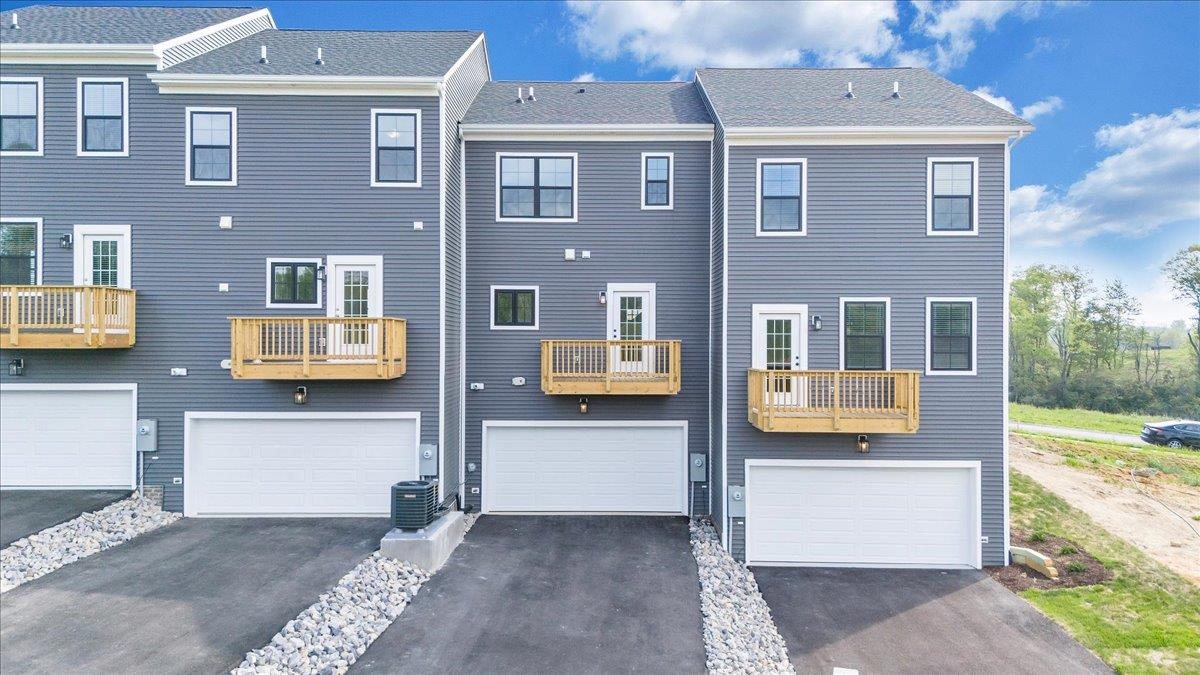 1995 Kyles Way Blacksburg VA 24060