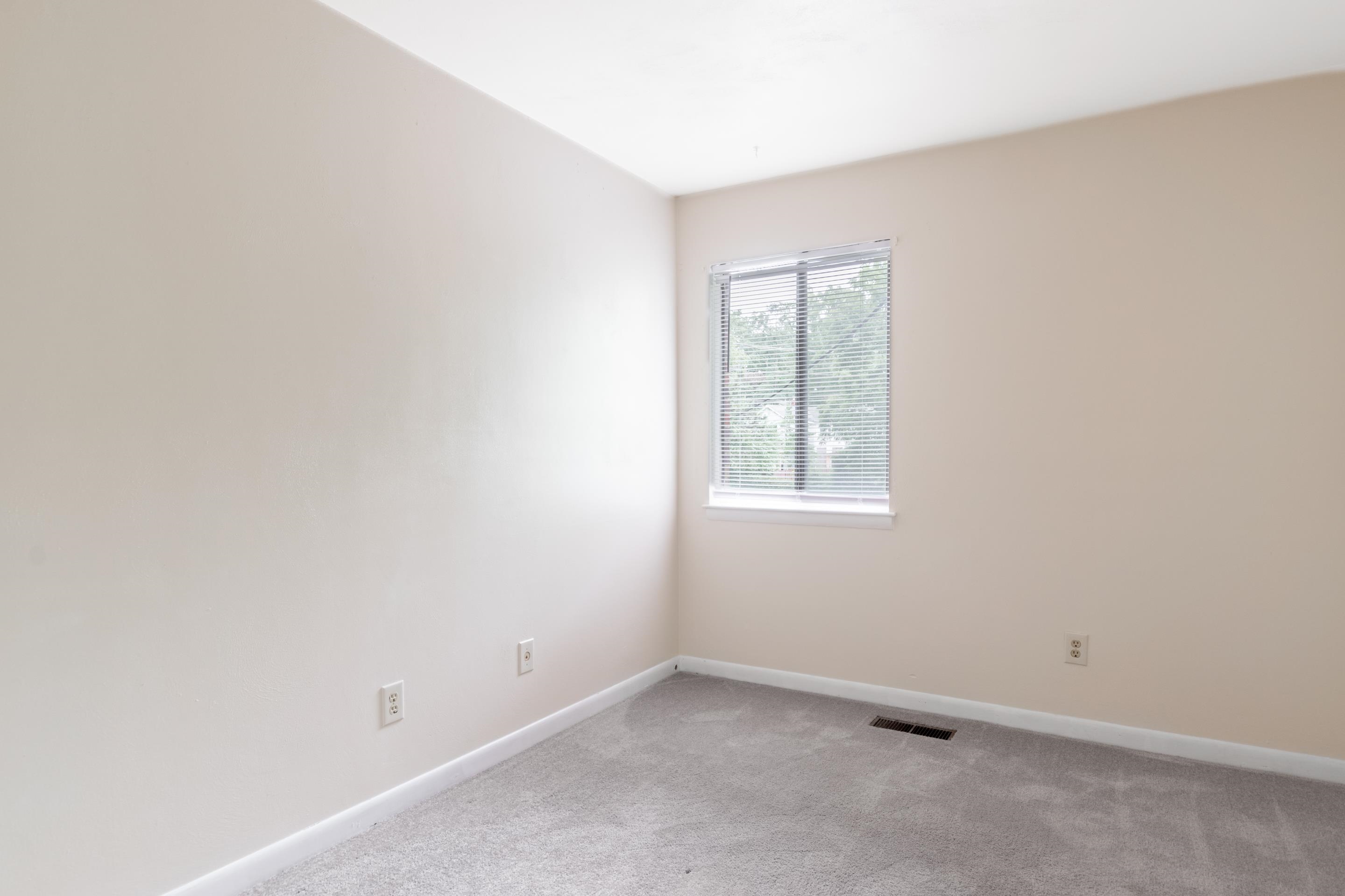 1725 Donlee Drive Blacksburg VA 24060
