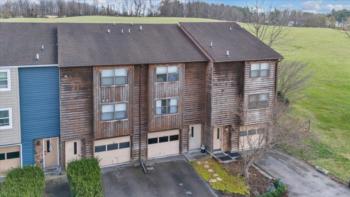 2615 Glade Drive SE Christiansburg VA 24073