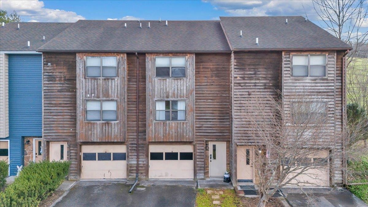 2615 Glade Drive SE Christiansburg VA 24073