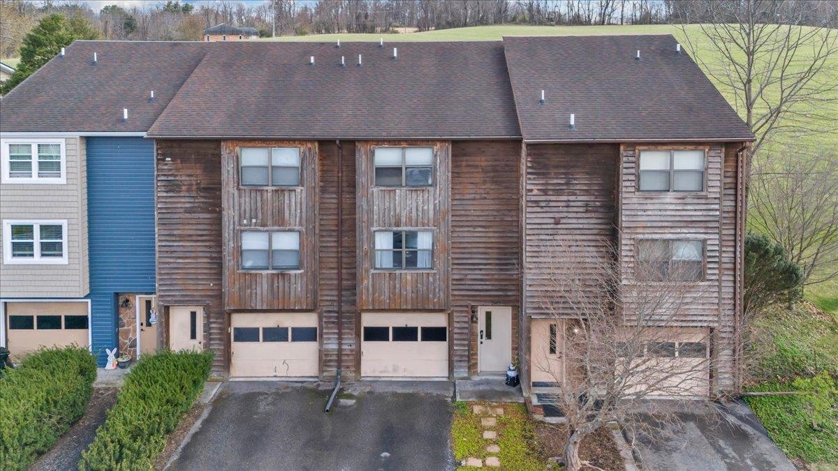 2615 Glade Drive SE Christiansburg VA 24073
