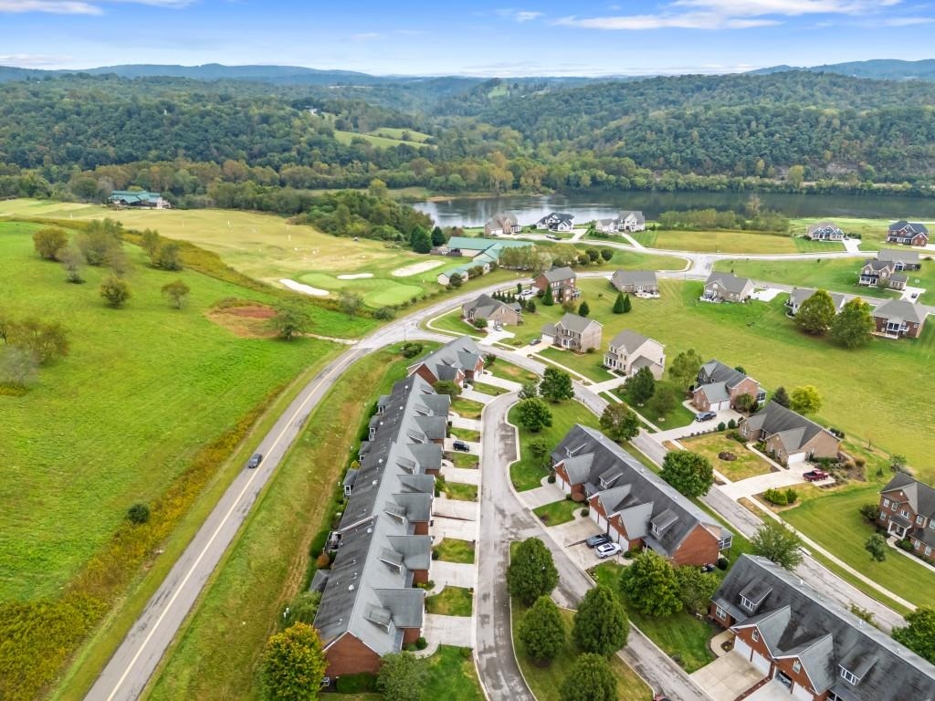 8545 Whistling Straits Drive Radford VA 24141