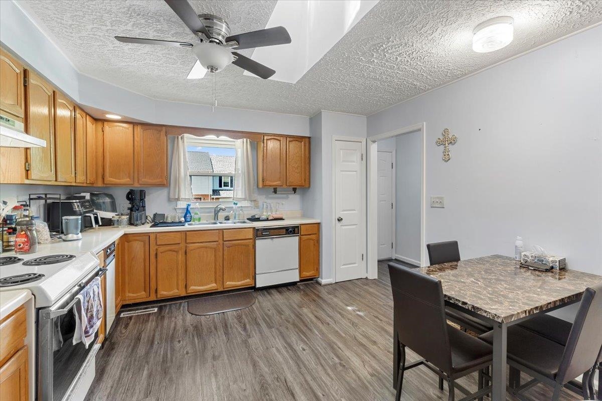 6644 Sagefield Avenue Radford VA 24141