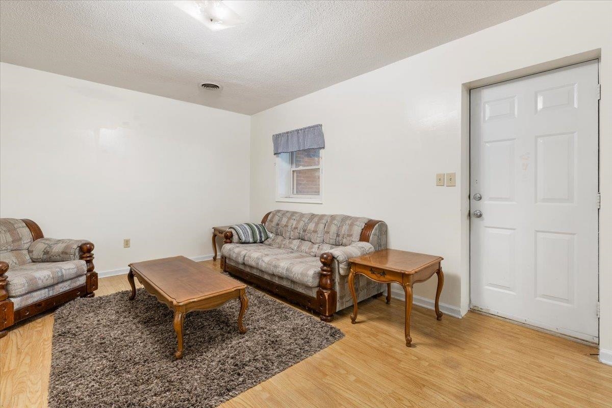 6644 Sagefield Avenue Radford VA 24141