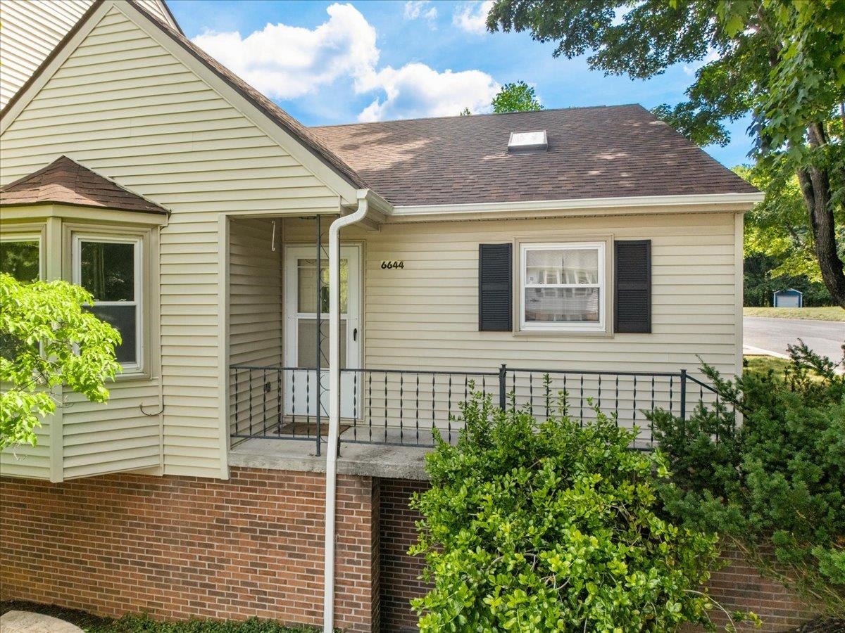 6644 Sagefield Avenue Radford VA 24141