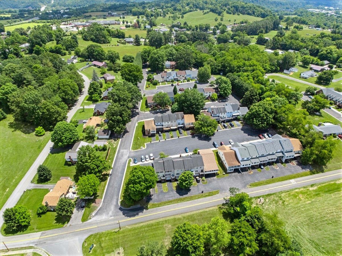 6644 Sagefield Avenue Radford VA 24141