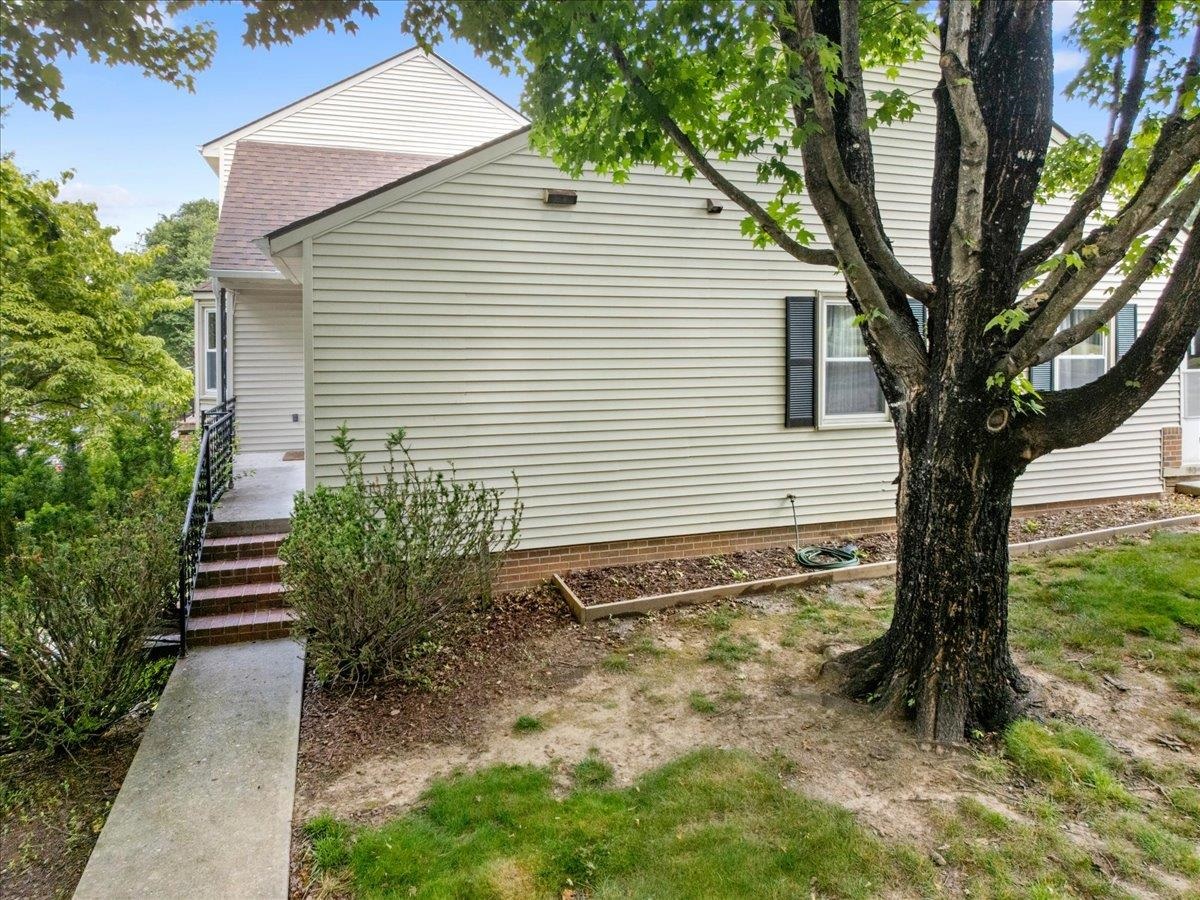 6644 Sagefield Avenue Radford VA 24141