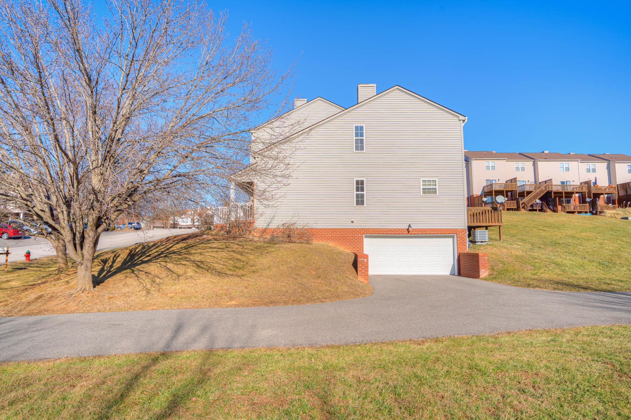 185 Blue Leaf Drive Christiansburg VA 24073
