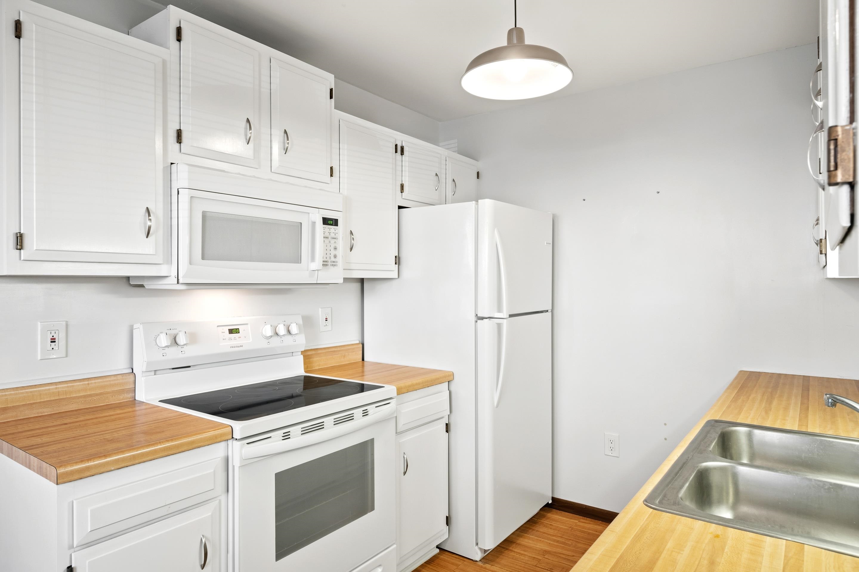 1748 Donlee Drive Blacksburg VA 24060