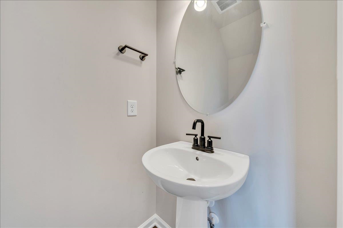 2074 Kyles Way Blacksburg VA 24060