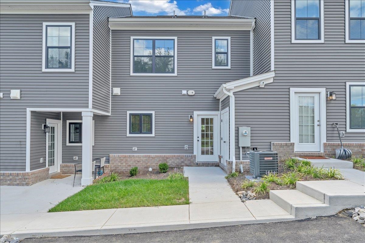 2074 Kyles Way Blacksburg VA 24060